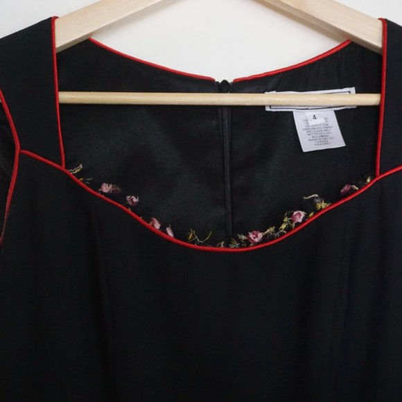 Wiggle Dress w/ Tiny Roses - Black Designer Dress - Catherine Curtis - Size 2 - Picture 12 of 13